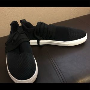 Steve Madden Women's Lancer Casual Sneaker - Black